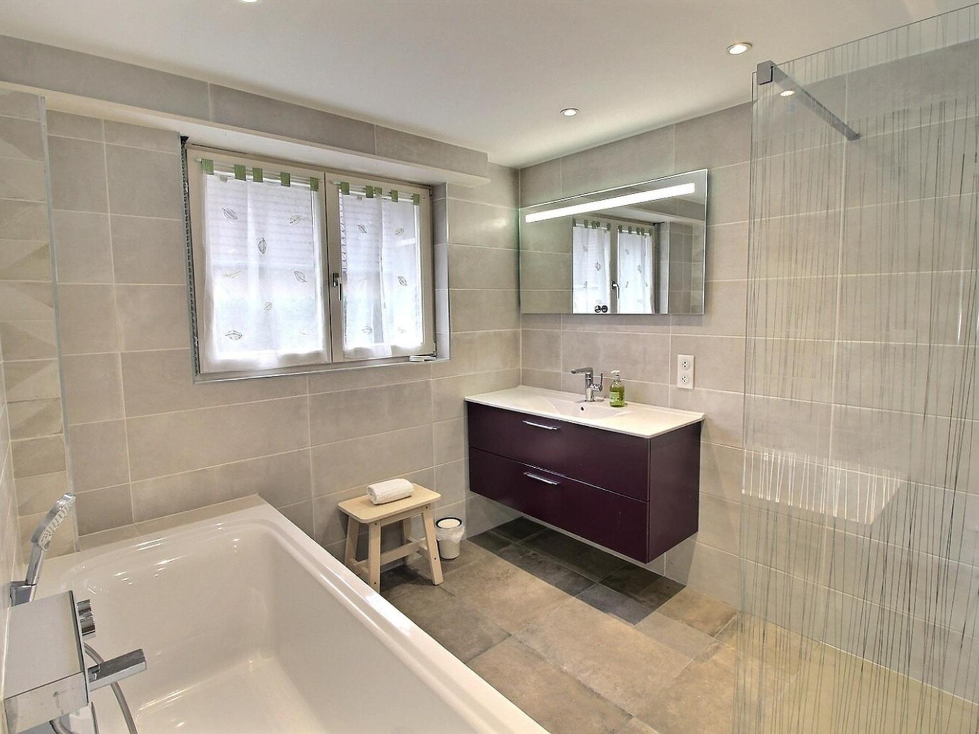 Hébergement de vacances Maison Spacieuse A Colmar, 5 Chambres, Terrasse, Wifi, Parking Gratuit - Fr-1-722-12 Colmar