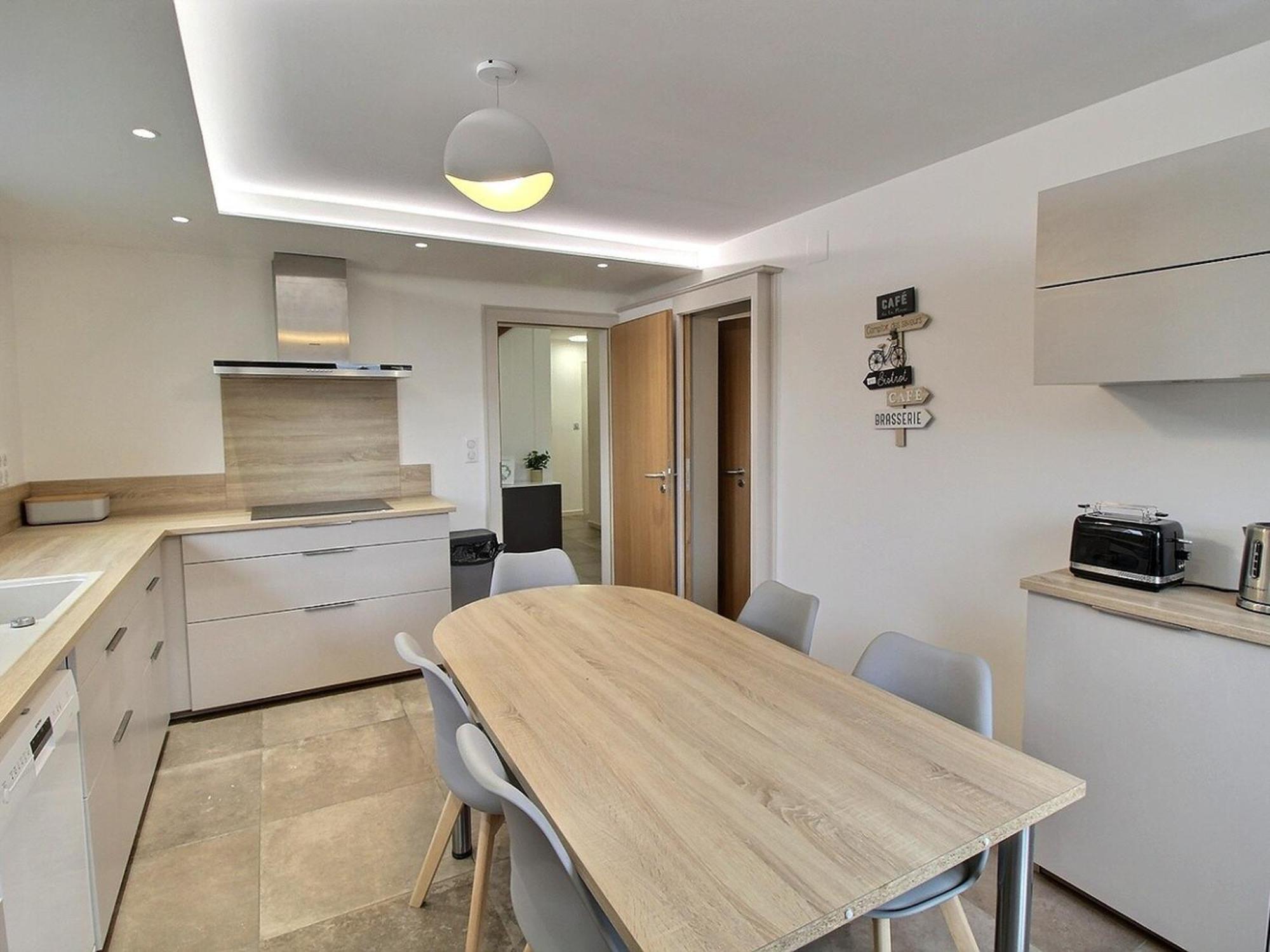 Maison Spacieuse A Colmar, 5 Chambres, Terrasse, Wifi, Parking Gratuit - Fr-1-722-12 Hébergement de vacances *